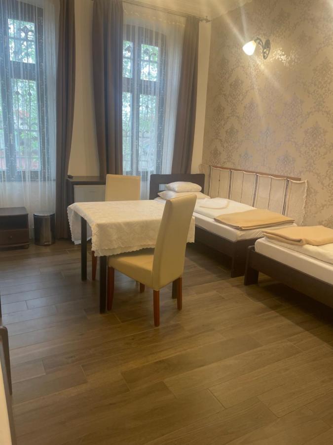 Hotel Kastelykert Fogado Segedín Exteriér fotografie