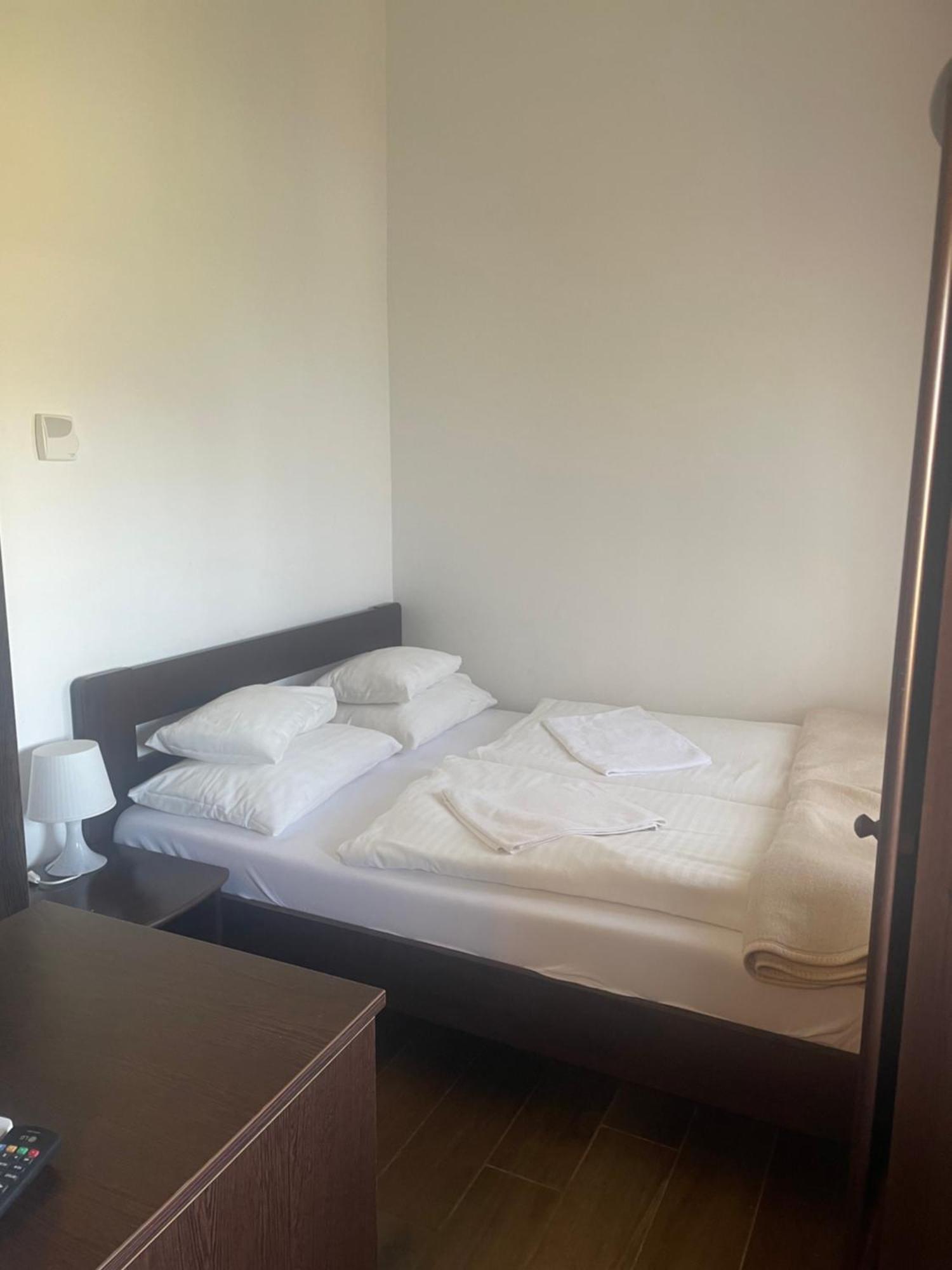 Hotel Kastelykert Fogado Segedín Exteriér fotografie